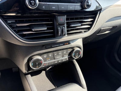 2022 Ford ESCAPE SE SE