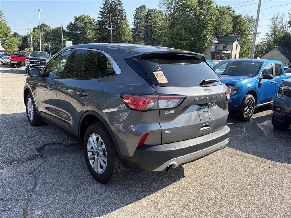 2022 Ford ESCAPE SE SE
