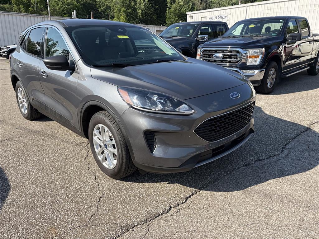 2022 Ford ESCAPE SE SE
