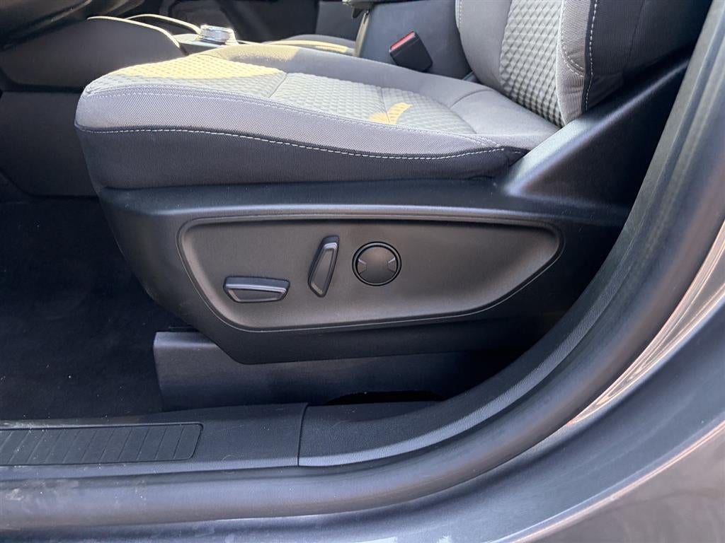 2022 Ford ESCAPE SE SE