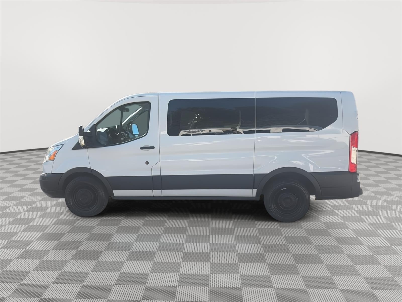 2016 Ford Transit 150 XLT