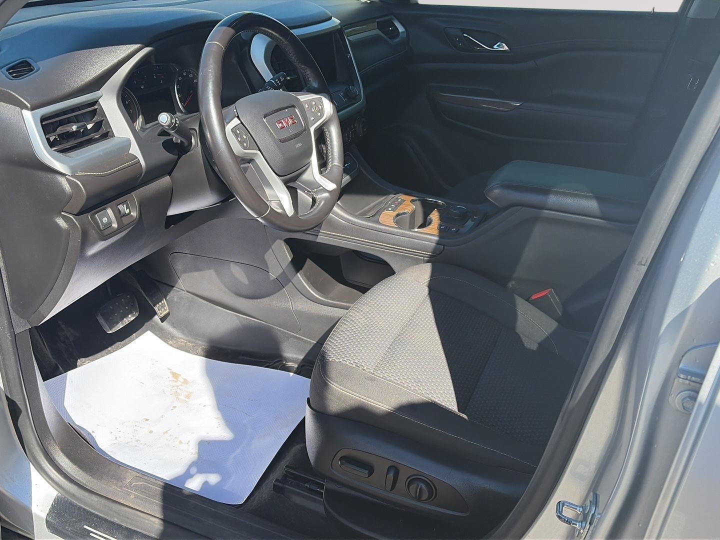 2020 GMC Acadia SLE