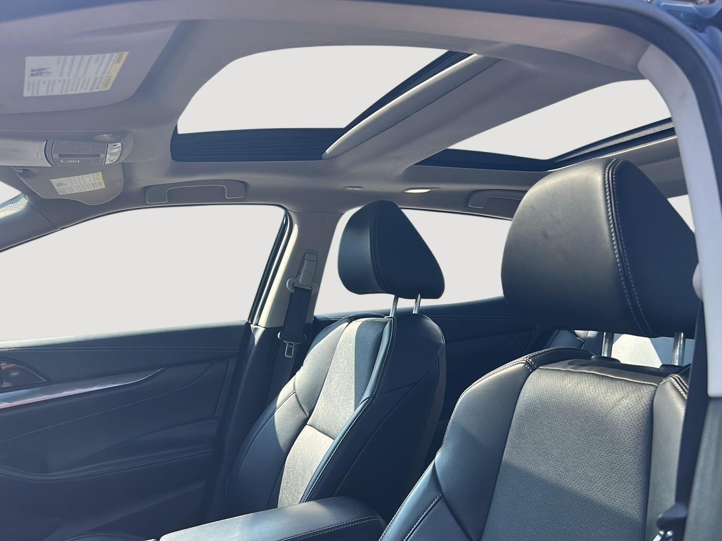 2023 Nissan MAXIMA SL Base
