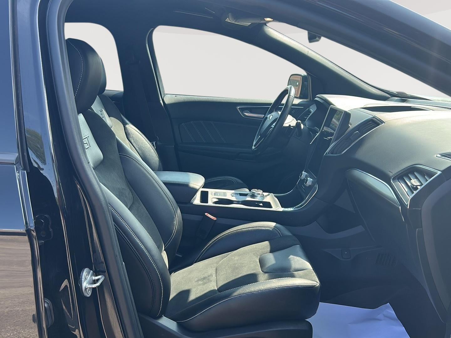 2022 Ford Edge ST