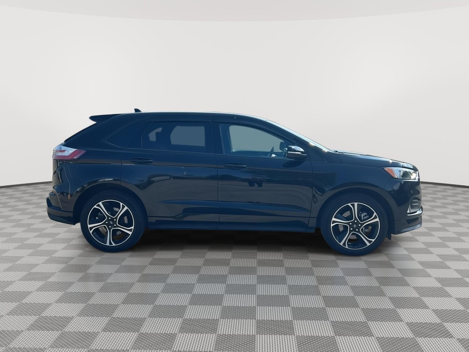 2022 Ford Edge ST