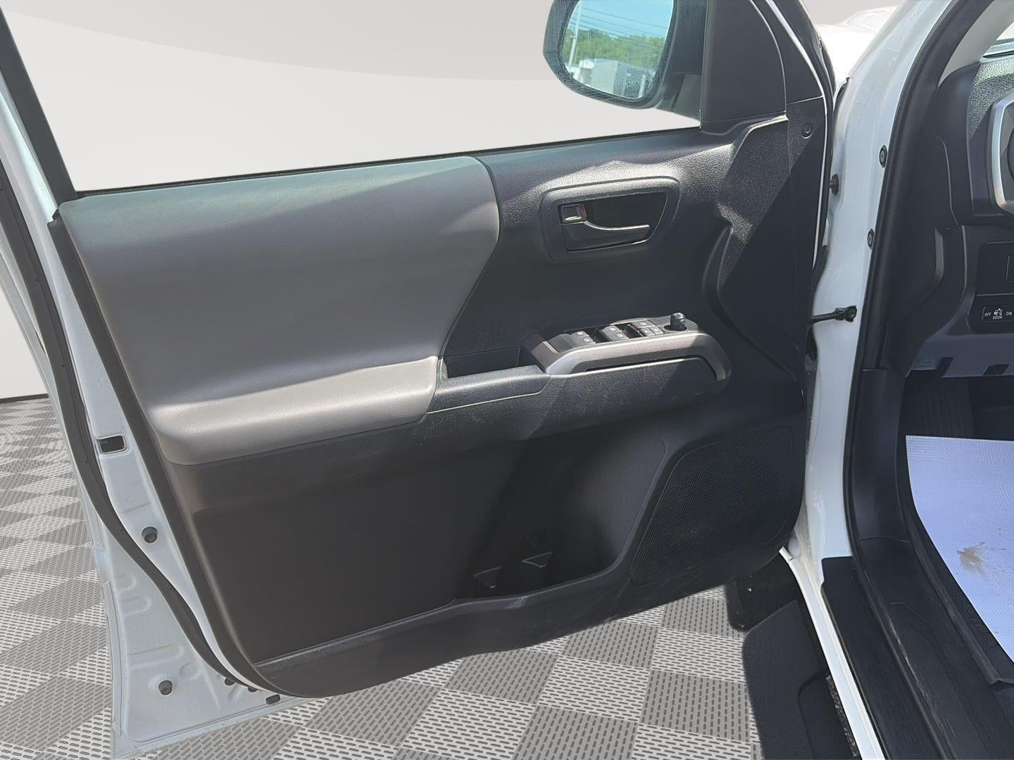 2022 Toyota Tacoma Base